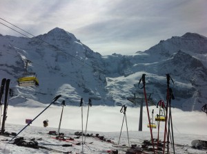 Startbar mit Blick auf das Nebelmeer