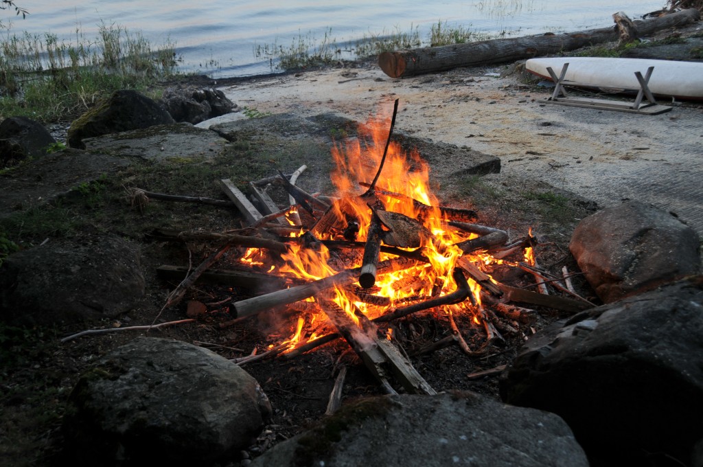 Abschluss beim würdigen Feuer