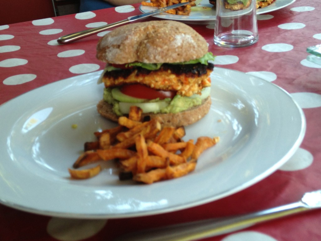 mit Sweet Potatoe-Chips - mmmmhhh!