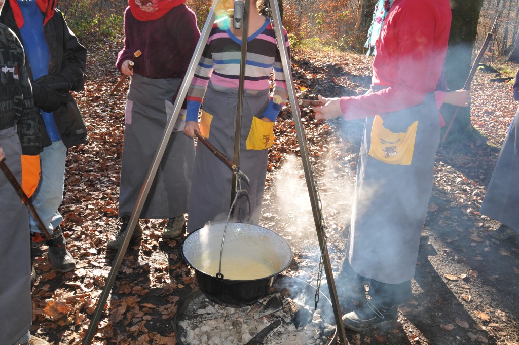 Fondue im Wald - mmmmh!