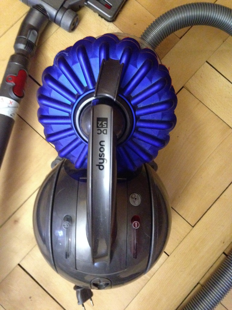 Dyson 52DC Allergy Musclehead