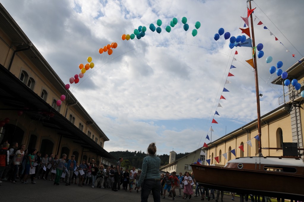 Schiff vorne rechts
