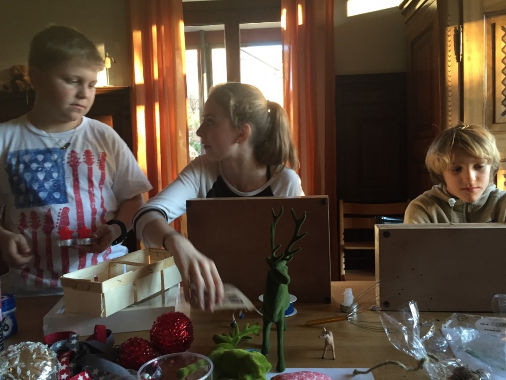 Eric, AnnA und Niculin am basteln